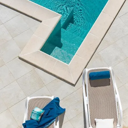Nila - Private Pool And Sea View *