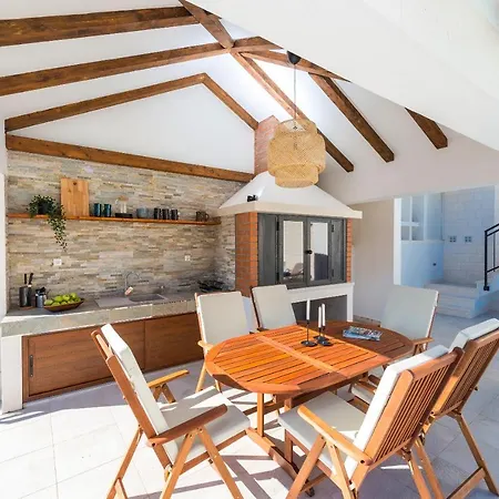 Nila - Private Pool And Sea View דוברובניק